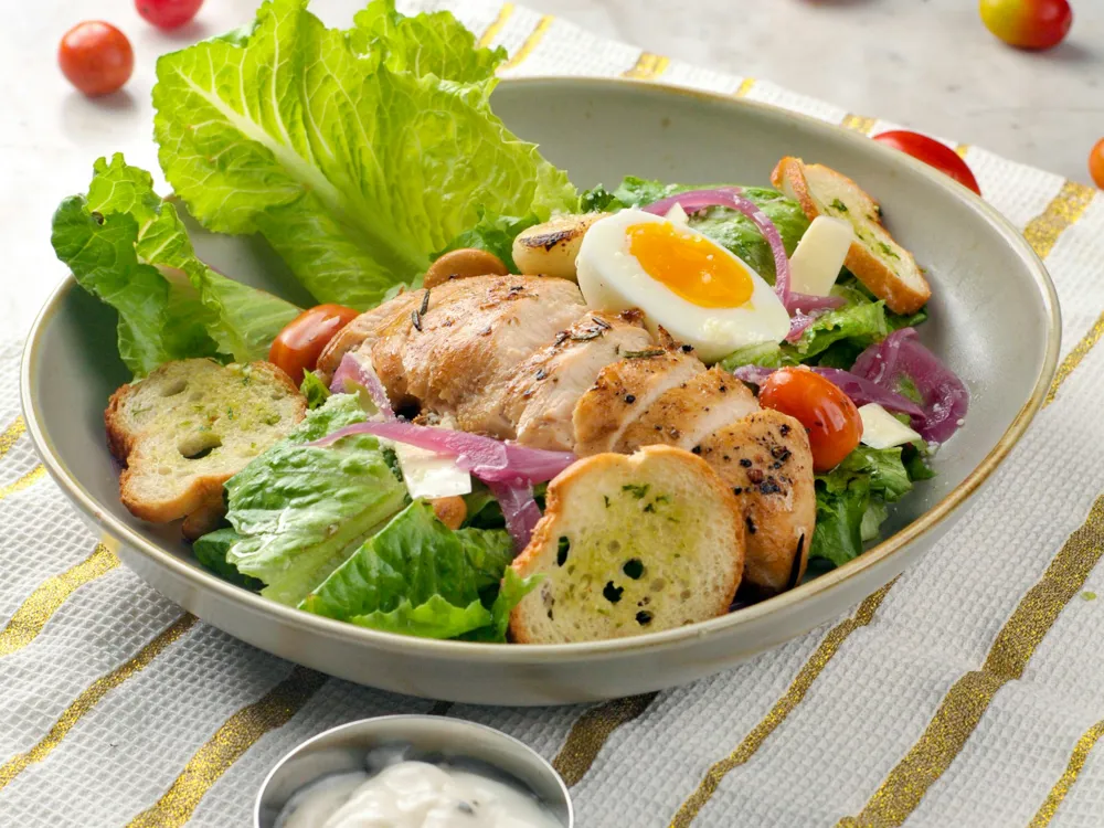 Цезарь с курицей