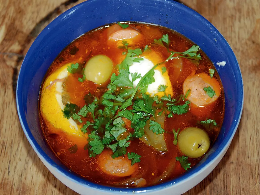 Солянка сборная мясная