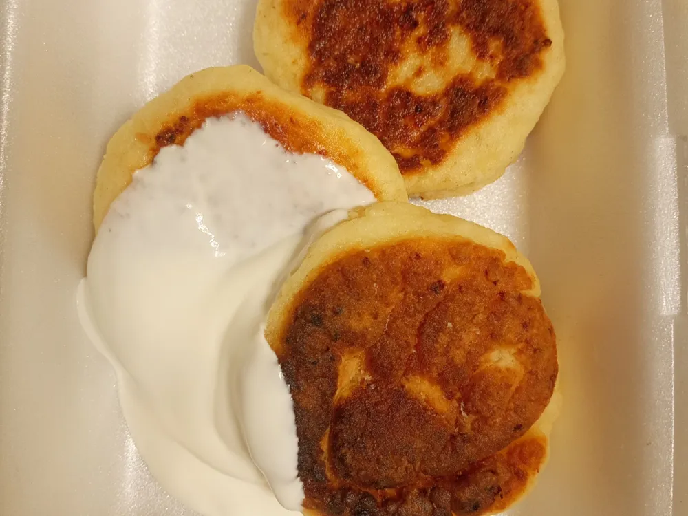 Сырники с изюмом, 3 шт